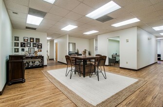 5565 Woodbine Rd, Pace, FL for rent Interior Photo- Image 1 of 12