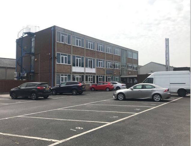 Central Way, Feltham for sale - Primary Photo - Image 1 of 1