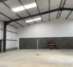 Rolls Mill Way, Sturminster Newton to rent Interior Photo- Image 1 of 2