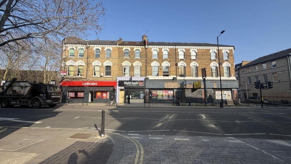 173 Fulham Palace Rd, London to rent - Building Photo - Image 3 of 17