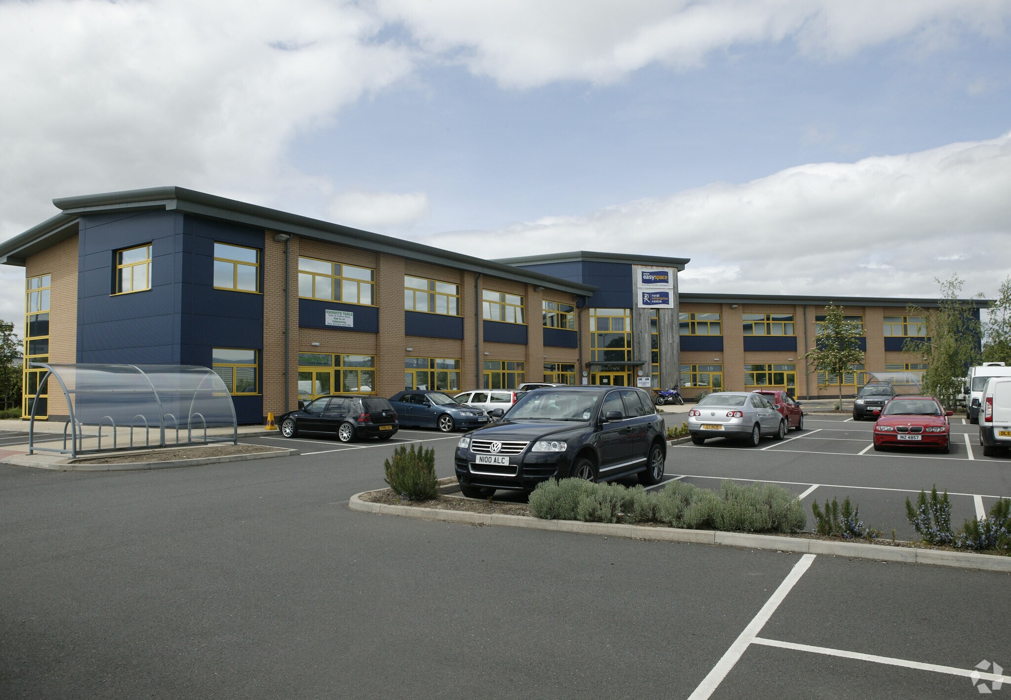 Stafford Dr, Shrewsbury for sale Primary Photo- Image 1 of 1