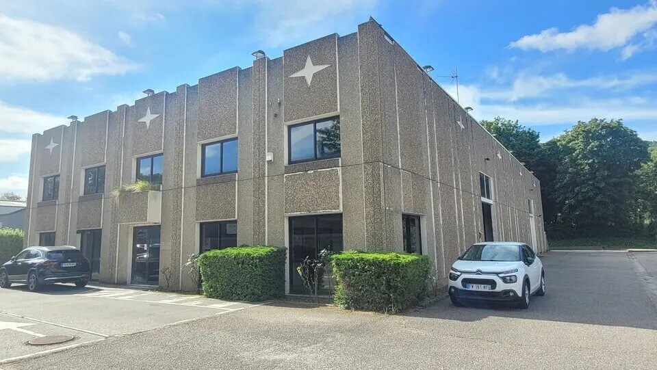 Light Industrial in Rouen to rent Building Photo- Image 1 of 14