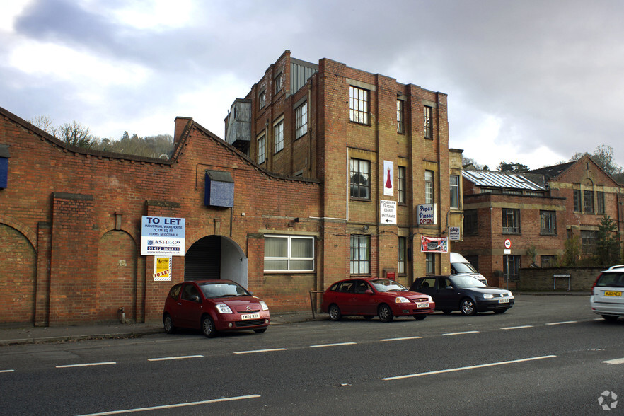 Bath Rd, Stroud for sale - Building Photo - Image 3 of 6