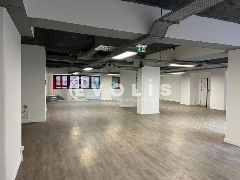 Office in Paris for sale - Interior Photo - Image 3 of 8