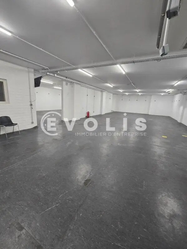 Retail in Bordeaux for sale Interior Photo- Image 1 of 8