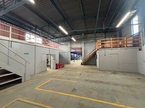 Kingsway, Gateshead to rent Interior Photo- Image 2 of 4