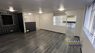 2A-2B Jerrard Dr, Sutton Coldfield to rent Interior Photo- Image 1 of 6