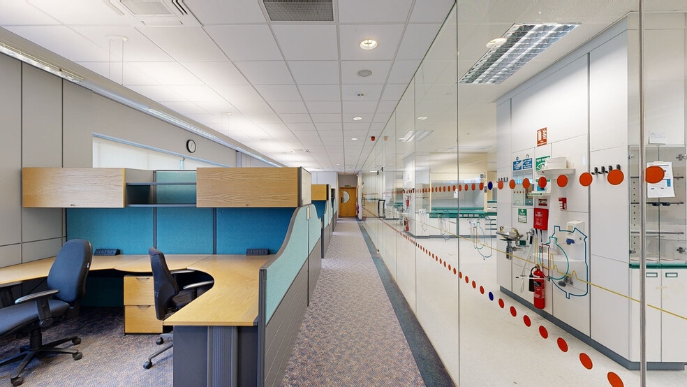 Summerpool Rd, Loughborough to rent - Matterport 3D Scan - Image 3 of 50