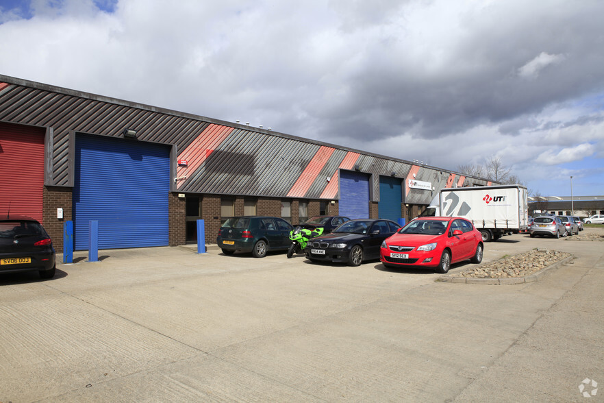 Pitmedden Rd, Dyce for rent - Building Photo - Image 2 of 4