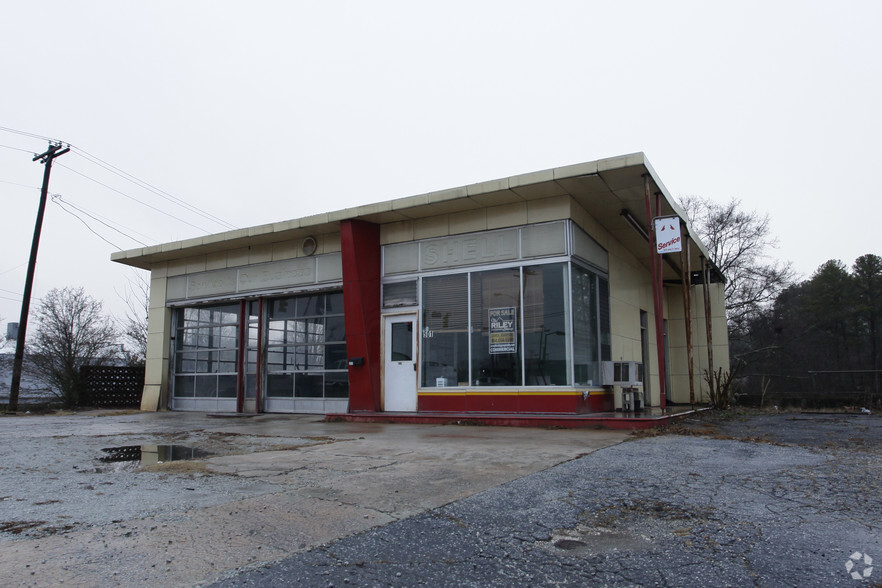 501 E North 1st St, Seneca, SC for sale - Building Photo - Image 1 of 1