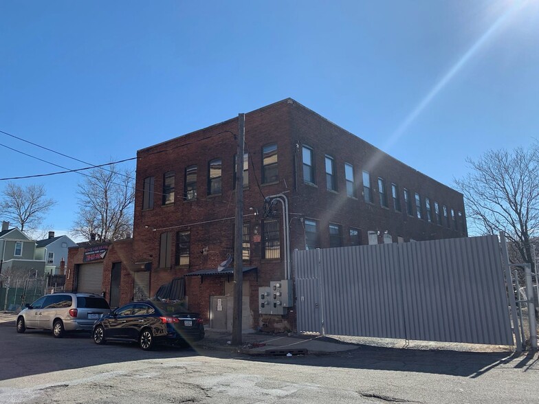 44-48 Dickerson St, Newark, NJ for sale - Building Photo - Image 1 of 1