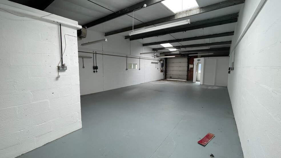 Dongan Rd, Warwick to rent - Building Photo - Image 3 of 9