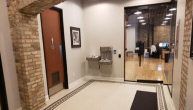 702-722 N 1st St N, Minneapolis, MN to rent Interior Photo- Image 2 of 9