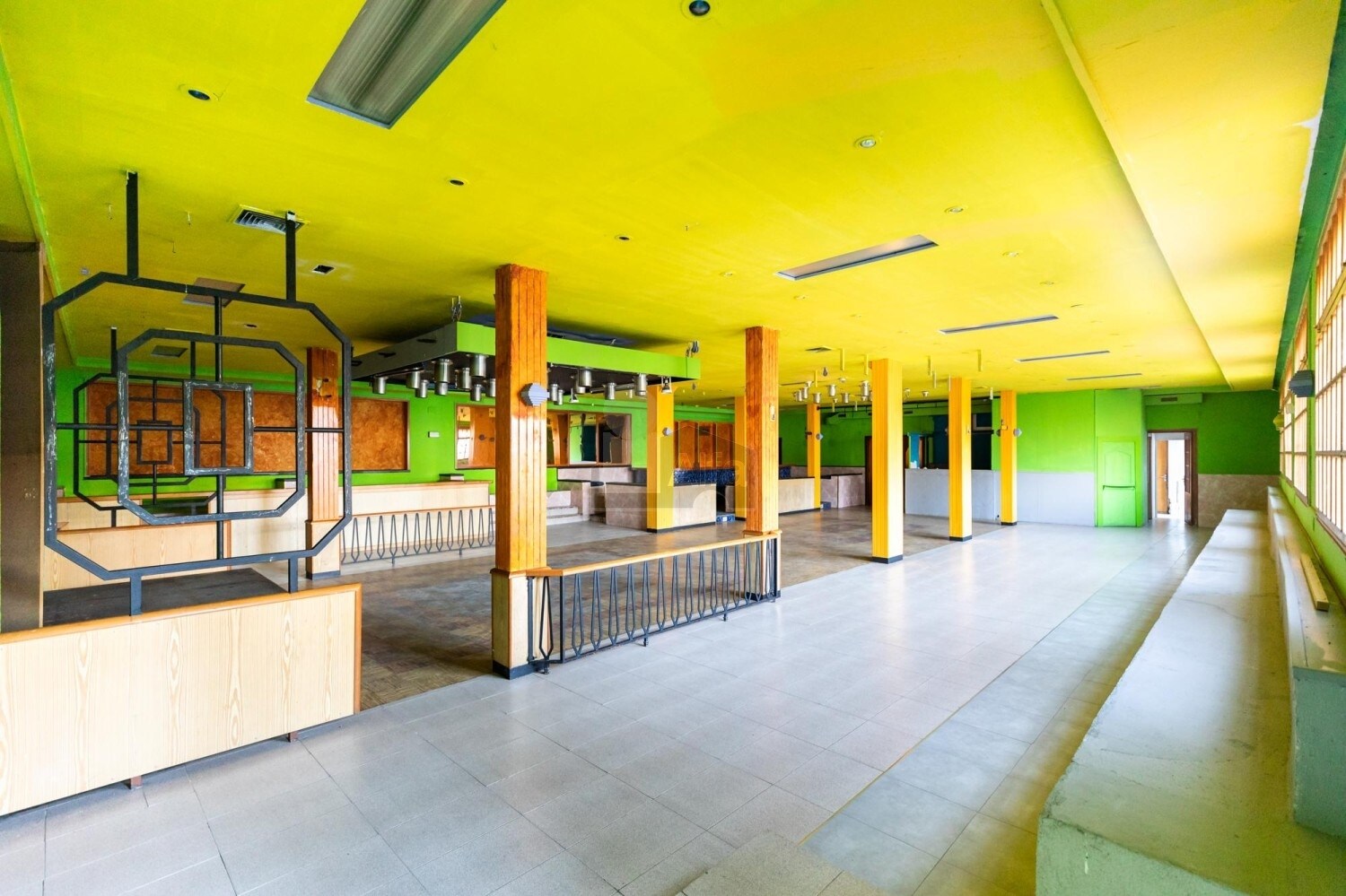 Retail in El Espinar, Segovia for sale Interior Photo- Image 1 of 2
