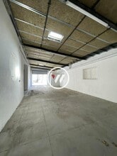 Light Industrial in Marseille for sale Interior Photo- Image 1 of 4