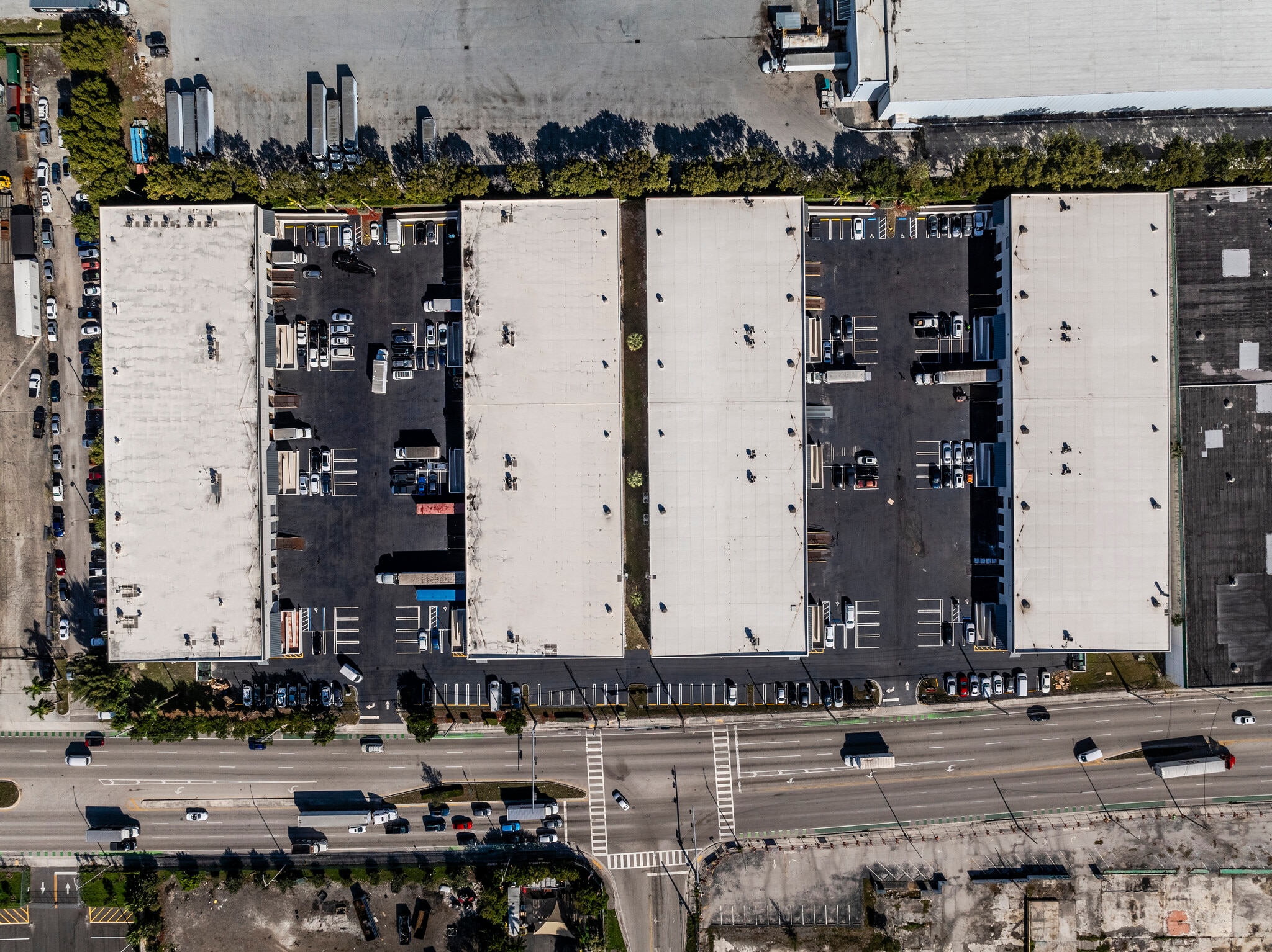 8315-8345 NW 74th St, Medley, FL to rent Building Photo- Image 1 of 5