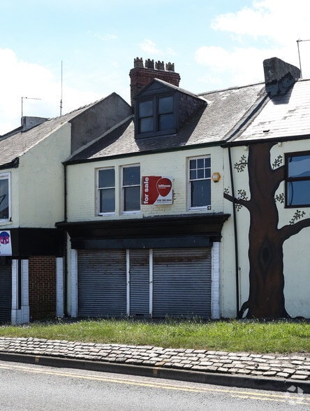 35-37 Silksworth Row, Sunderland to rent - Building Photo - Image 3 of 3