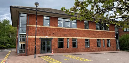 Coldharbour Ln, Bristol to rent Building Photo- Image 1 of 6