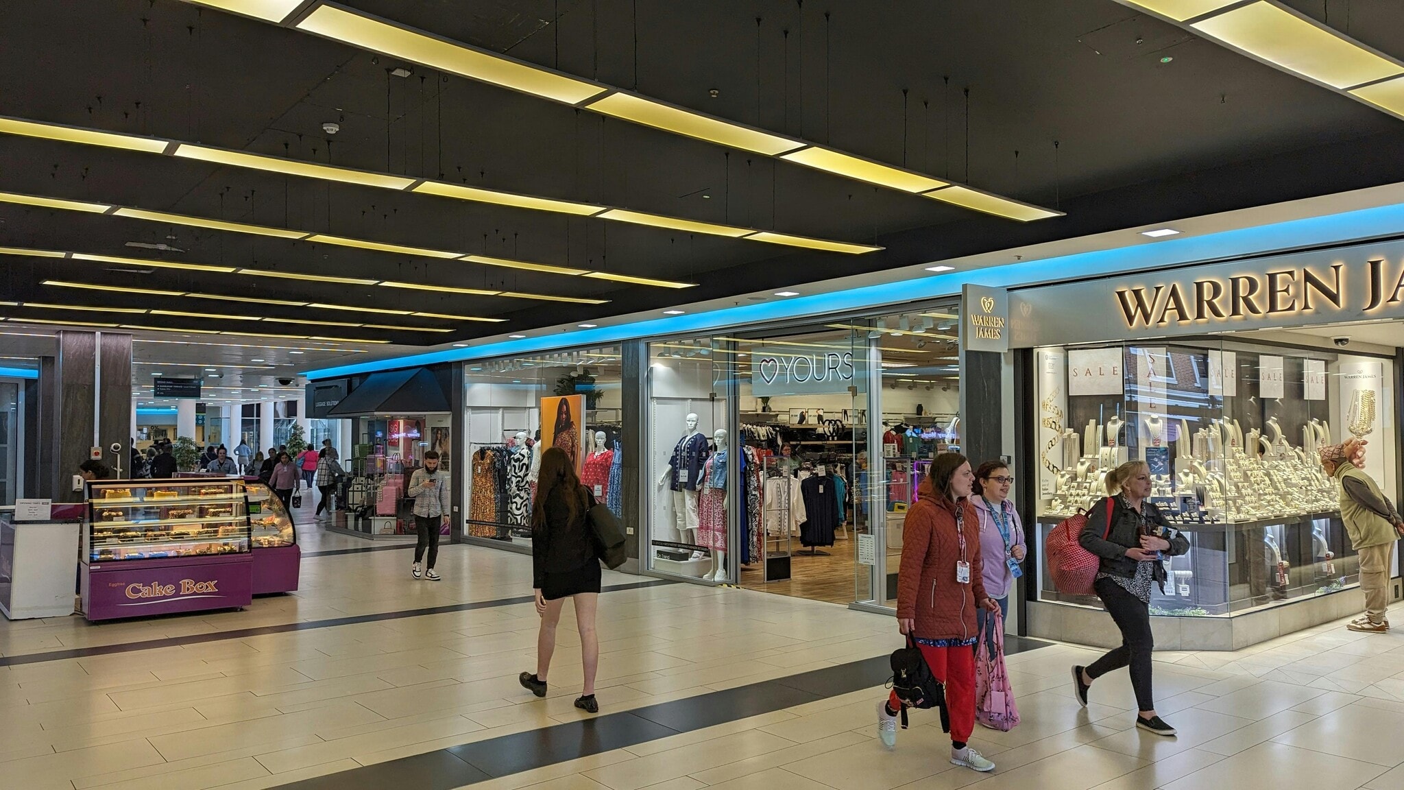 Broad St, Reading to rent Building Photo- Image 1 of 62