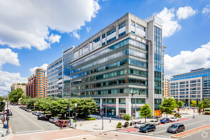 1100 New Jersey Ave SE, Washington, DC for rent - Building Photo - Image 1 of 16