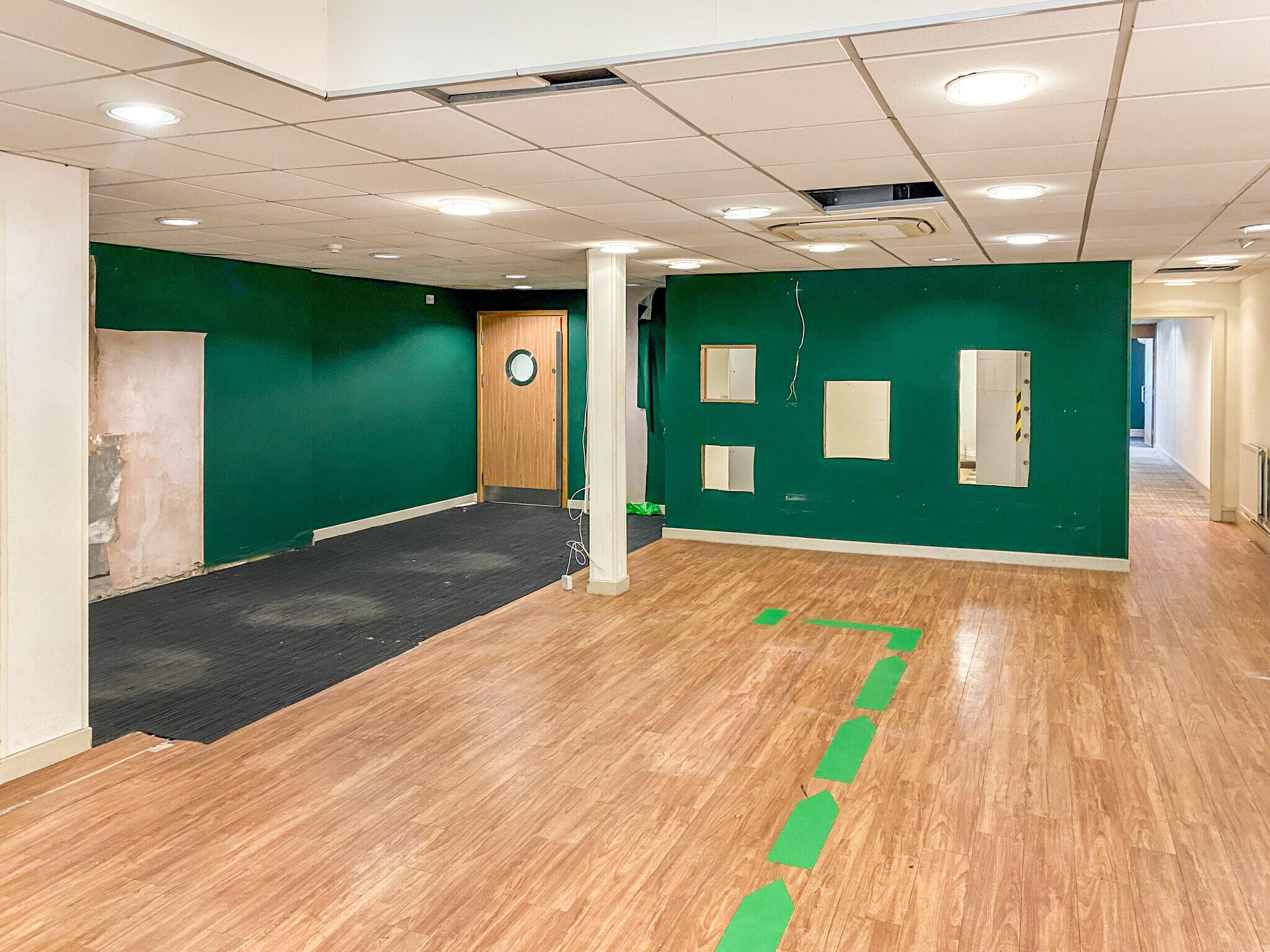 84-86 Cricklade Rd, Swindon for sale Building Photo- Image 1 of 1