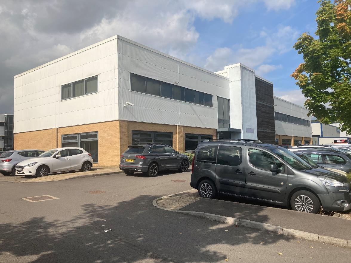 Pontygwindy Rd, Caerphilly to rent Building Photo- Image 1 of 3