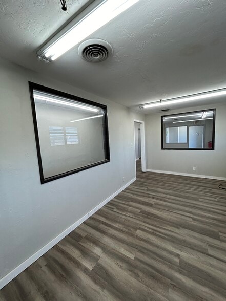 5401 NW 4th St, Oklahoma City, OK to rent - Interior Photo - Image 3 of 3