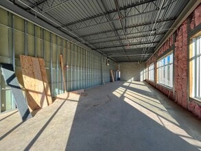 317 Alcove Rd, Mooresville, NC to rent Interior Photo- Image 2 of 3