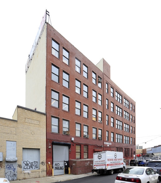 432 Austin Pl, Bronx, NY for rent - Primary Photo - Image 1 of 11