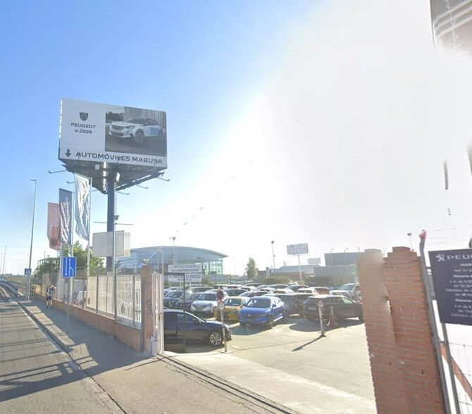 Calle Argentina, 4, Alcorcón, Madrid to rent - Building Photo - Image 2 of 2