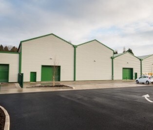 Shaw Ln, Glossop for sale Primary Photo- Image 1 of 1