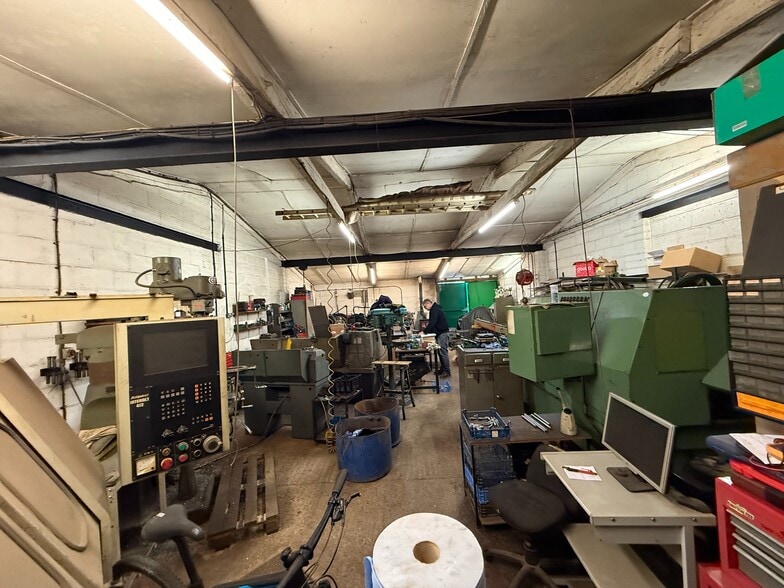 21B Albourne Rd, Hurstpierpoint to rent - Interior Photo - Image 2 of 4