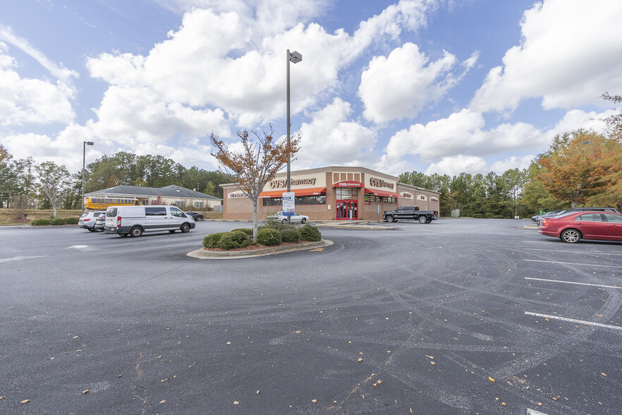 902 W Greenwood St, Abbeville, SC for sale - Building Photo - Image 1 of 7