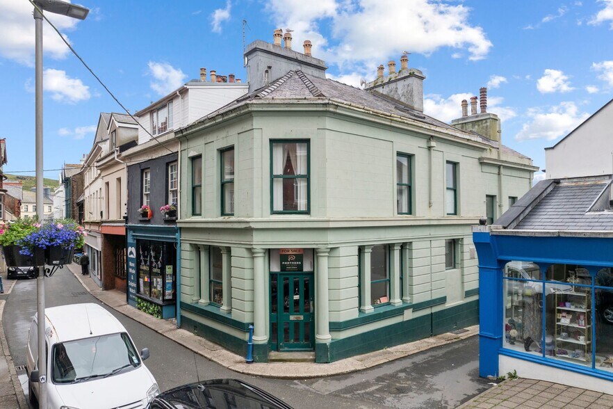 25 Michael St, Isle Of Man for sale - Primary Photo - Image 1 of 23