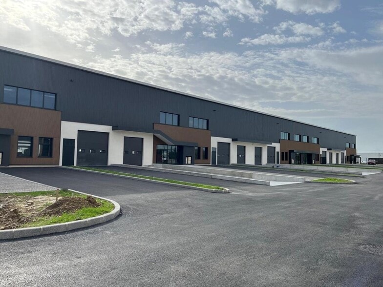 Light Industrial in Saint-Priest to rent - Building Photo - Image 3 of 75