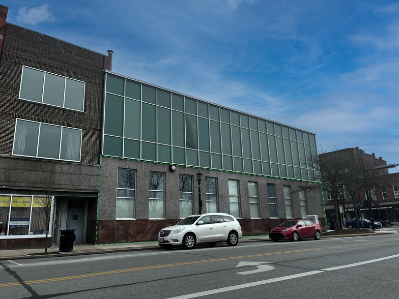 101-117 E Main St, Kent, OH for rent - Building Photo - Image 1 of 2