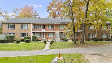 165 Mansion Rd, Cheshire, CT for sale Primary Photo- Image 1 of 1