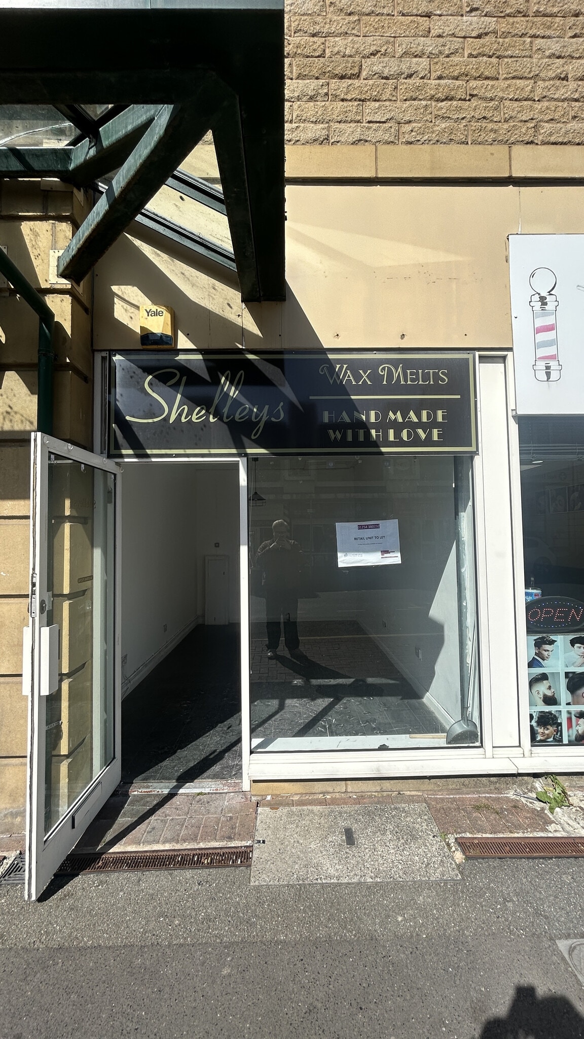 Peel St, Accrington to rent Building Photo- Image 1 of 2