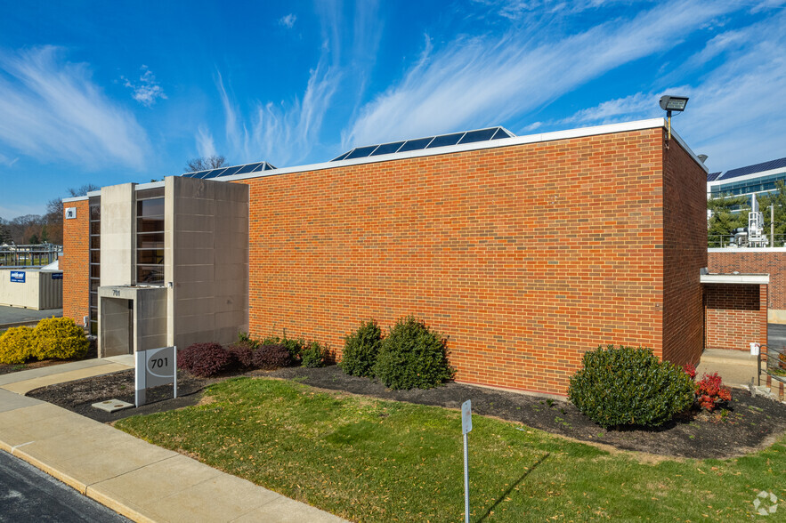 984 Centre Rd, Wilmington, DE for rent - Building Photo - Image 1 of 7