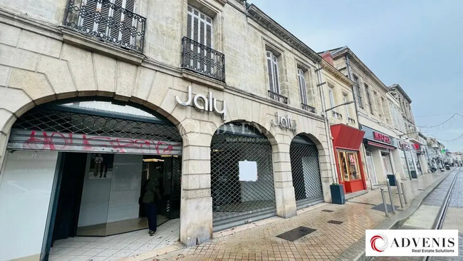 Location Commerce 200 m²