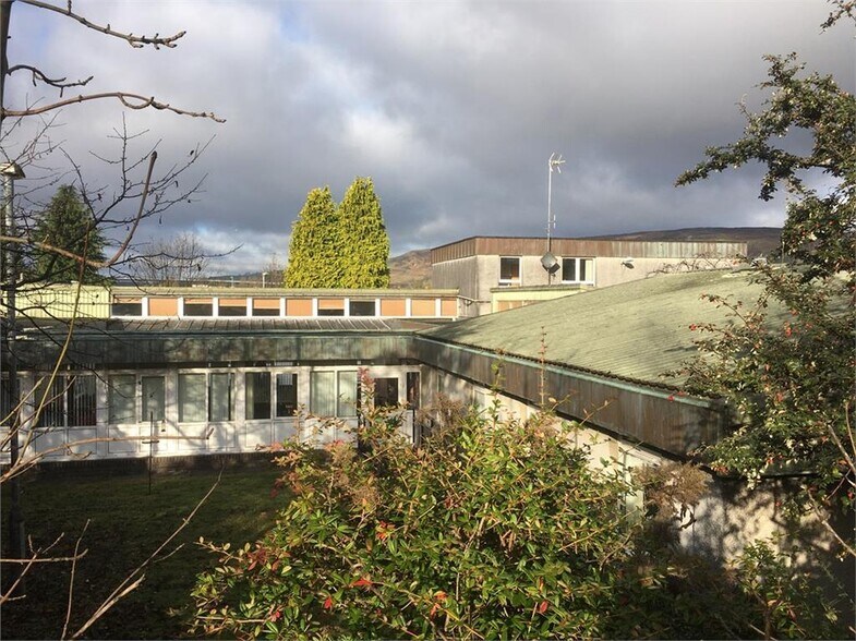 1 Ottawa Crescent, Clydebank for sale - Primary Photo - Image 1 of 1