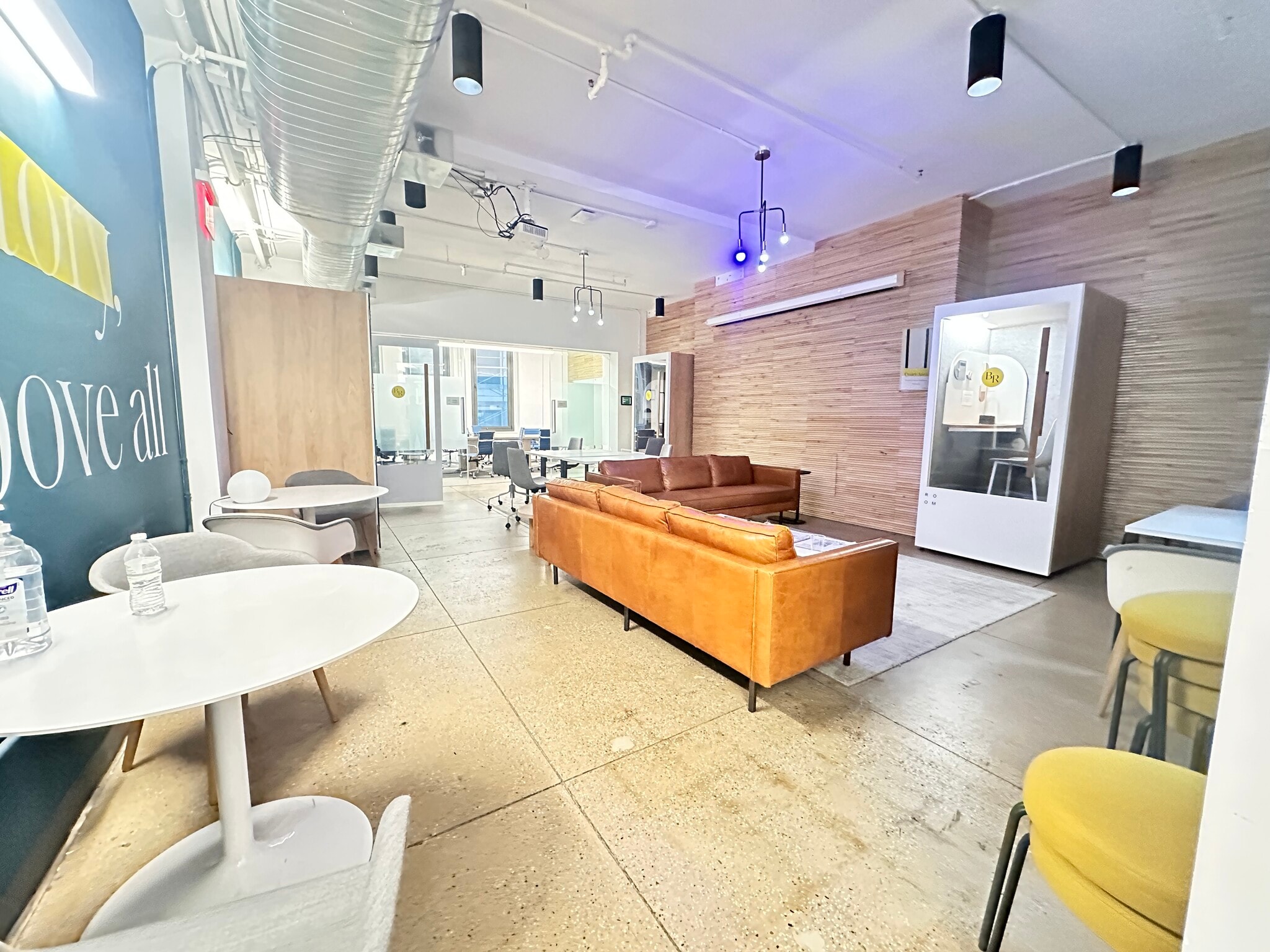 15 Maiden Ln, New York, NY to rent Interior Photo- Image 1 of 6