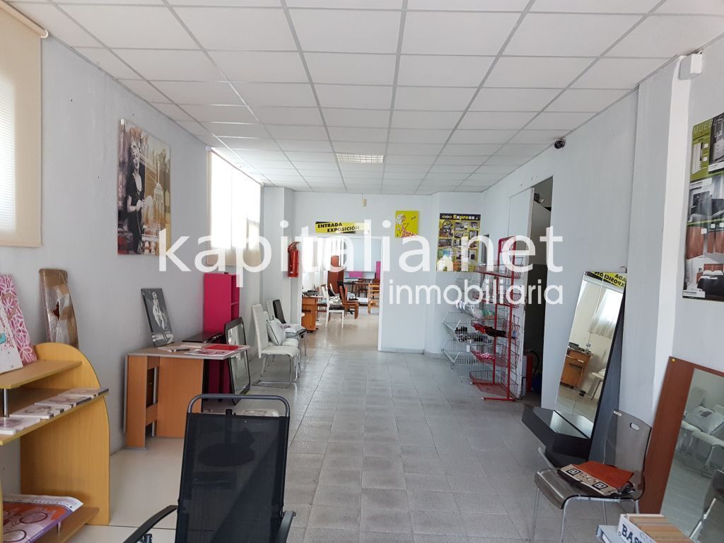 Retail in Bocairent for sale Building Photo- Image 1 of 7