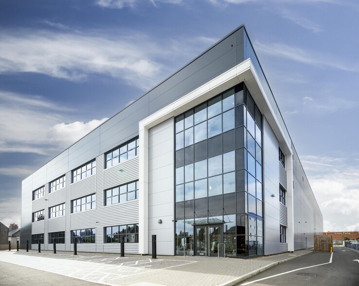 374 Ealing Rd, Wembley to rent - Building Photo - Image 3 of 5