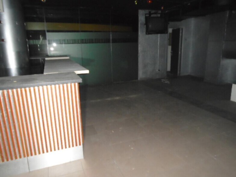 Retail in Terrassa, Barcelona for sale - Interior Photo - Image 2 of 7