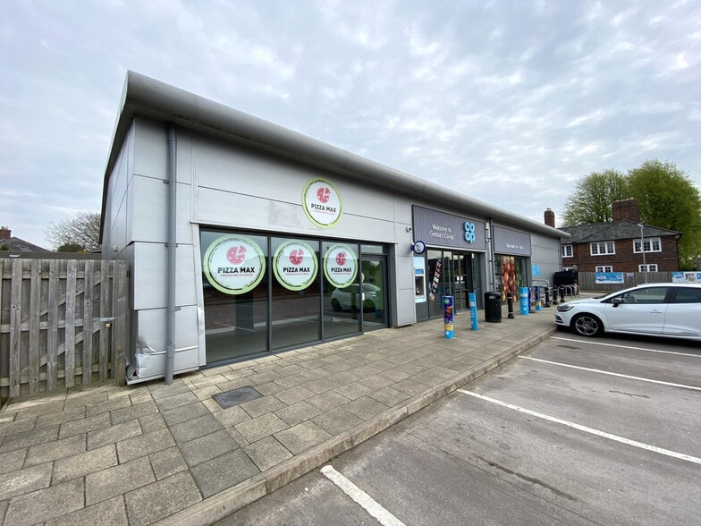 31 Annan Rd, Gretna to rent - Primary Photo - Image 1 of 3