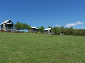 64 Lonesome Cabin Ln, Fancy Gap, VA for sale Primary Photo- Image 1 of 1