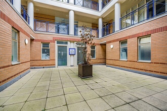 14 Arcadia Ave, London to rent Building Photo- Image 1 of 3