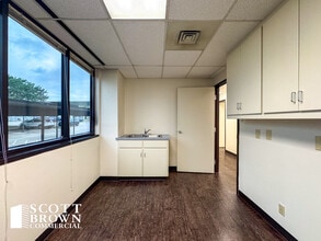 4401 N Interstate 35, Denton, TX to rent Building Photo- Image 2 of 5