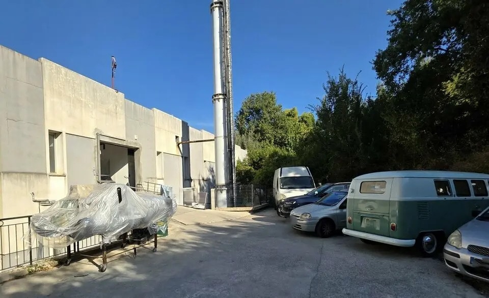 Vente Local d'activités 148 m² - Photo 1